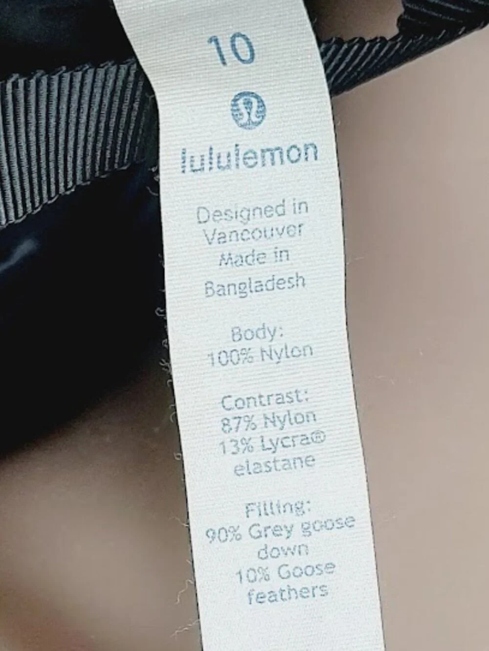 Lululemon Women's Black Down For A Run II Thermal Puffer Jacket Size 10